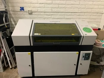 Nyári kedvezmény 50%-os Roland VersaUV LEF-300 UV síkágyas nyomtatóra