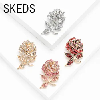 SKEDS Luxus Női Exqusite Rózsavirág Fényes Boutique Strassz Brossok Kitűzők Lady Gyönyörű kristály növény jelvények Csat ajándék