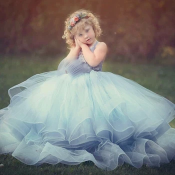 Virág lány ruha Aranyos lányok Szépség ruhák Puffadt csipke 3D virágos rátétek Báli ruha esküvőre Első kommunikációs ruhák