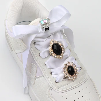 1PC gyémánt cipőfűző dekoráció Fényes strasszok csat Luxus cipő kiegészítők Műanyag cipő charms design cipő AF1 cipőhöz