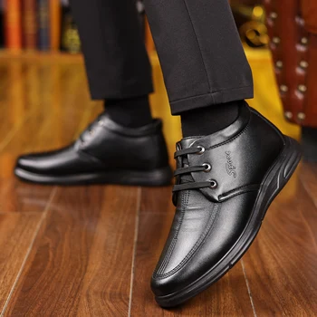 Cipő férfiaknak 2023 márka keresztkötésű férfi csizma divatvarrás forró akció kerek lábujj új rövid plüss alkalmi bokacsizma Zapatos