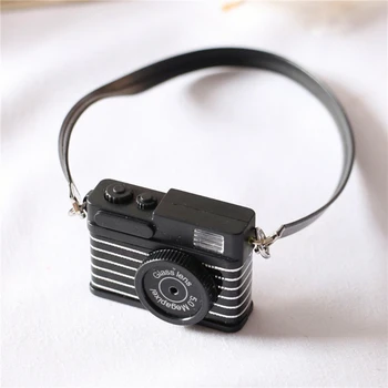 K1MA 1/12 Babaház Mini fényképezőgép Újszülött fotózás kellékek Retro miniatűr kamera játék
