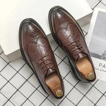 Luxus férfi brogue cipők Férfi SUIT cipők Alkalmi formális üzleti bőr cipők Férfi barna esküvői cipők Olasz ruha bankett cipő
