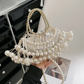 Luxus gyöngy táska üreges gyöngyfűző női kézitáskák Designer Shell váll crossbody táskák nőknek 2023 esküvői parti pénztárca tengelykapcsoló