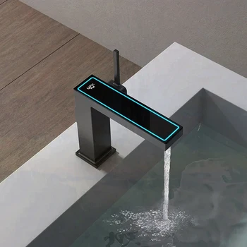 luxus LED digitális kijelző Medence csaptelep Hydropower fedélzetre szerelt melegvizes mosogató mosogató keverő Mosócsap daru fürdőszobához