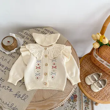 Tavaszi és őszi új babaruházat lányoknak Divat sokoldalú kézi horog csipke Jacquard kötött kabát