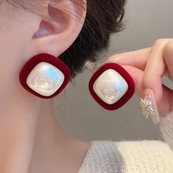 Vintage geometrikus négyzet alakú gyöngy fülbevaló utánzat nőknek Nagy piros pelyhes fülbevaló lányok divatos koreai luxus fülékszerek